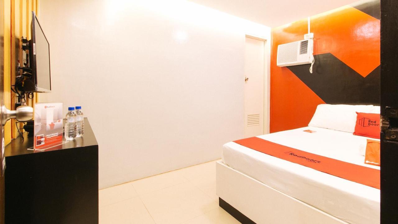 Reddoorz @ Walk Inn Hotel Manila Exterior foto